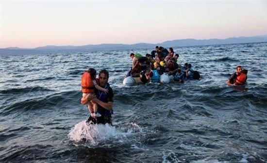 الجبل الأسود: إنقاذ 11 مهاجراً سورياً من الغرق الجبل الأسود: إنقاذ 11 مهاجراً سورياً من الغرق