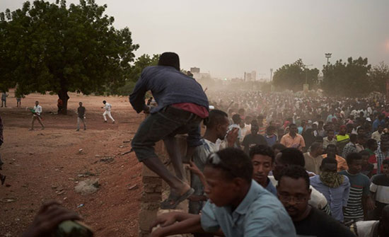 "العسكري" السوداني: "الحرية والتغيير" مسؤول عن أحداث الأحد "العسكري" السوداني: "الحرية والتغيير" مسؤول عن أحداث الأحد