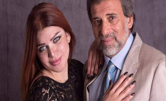 طليقة خالد يوسف تتعرض لأزمة.. والسبب "سيجارة" (صورة) طليقة خالد يوسف تتعرض لأزمة.. والسبب "سيجارة" (صورة)
