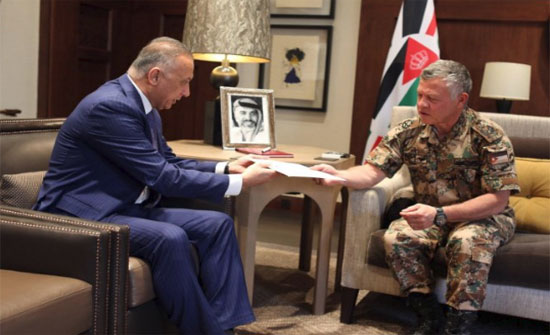 الملك يستقبل المبعوث الخاص لرئيس الوزراء العراقي الملك يستقبل المبعوث الخاص لرئيس الوزراء العراقي