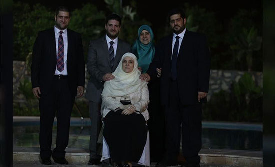 محكمة مصرية ترفض قبول دعوى إسقاط الجنسية عن ابنة مرسي محكمة مصرية ترفض قبول دعوى إسقاط الجنسية عن ابنة مرسي