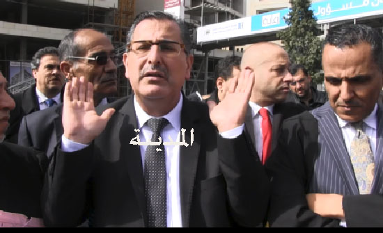بالفيديو والصور ..اعتصام محكمة شمال عمان .. 6 آلاف مراجع يوميا والمحامون : أين وزير العدل ؟ بالفيديو والصور ..اعتصام محكمة شمال عمان .. 6 آلاف مراجع يوميا والمحامون : أين وزير العدل ؟