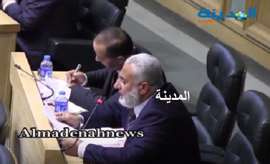 شاهد بالفيديو : كل ما تريد معرفته عن أموال شركات البورصة الوهمية بين ابو السيد ووزير العدل شاهد بالفيديو : كل ما تريد معرفته عن أموال شركات البورصة الوهمية بين ابو السيد ووزير العدل