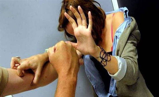 فضيحة أمنية: عسكريّان خطّطا لابتزاز مطلوبة.. أحدهما اغتصبها! فضيحة أمنية: عسكريّان خطّطا لابتزاز مطلوبة.. أحدهما اغتصبها!