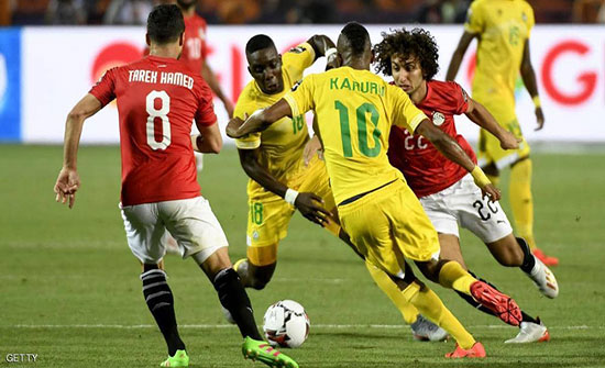 مدير منتخب مصر يكشف حقيقة واقعة التحرش وسحب الهواتف مدير منتخب مصر يكشف حقيقة واقعة التحرش وسحب الهواتف