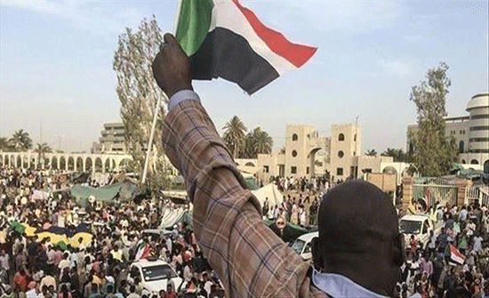 "قوى التغيير: " تواصلنا مع حركتين مسلحتين للانضمام لاتفاق الخرطوم "قوى التغيير: " تواصلنا مع حركتين مسلحتين للانضمام لاتفاق الخرطوم