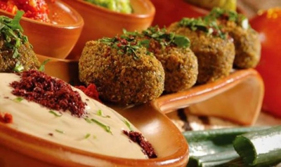 طبيب يكشف علاقة الفلافل بأمراض السرطان! طبيب يكشف علاقة الفلافل بأمراض السرطان!