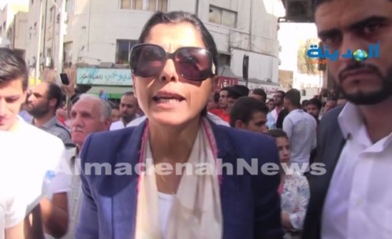 الإفراج عن هند الفايز بعد القبض عليها مساء الخميس الإفراج عن هند الفايز بعد القبض عليها مساء الخميس