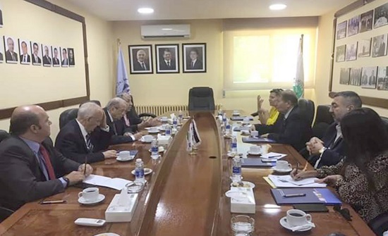 بحث التعاون بين جمعيتي رجال الأعمال الأردنيين والبريطانية بحث التعاون بين جمعيتي رجال الأعمال الأردنيين والبريطانية