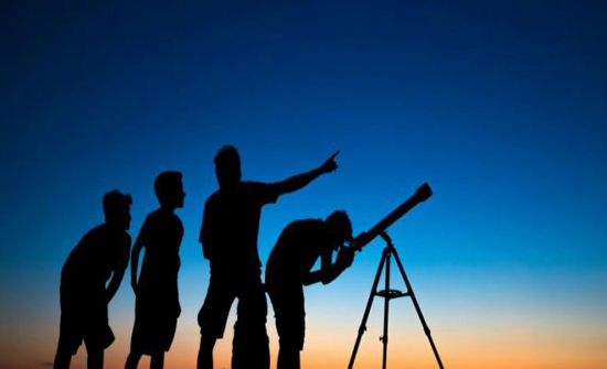 الامارات : تعلن الجمعة اول ايام عيد الفطر السعيد الامارات : تعلن الجمعة اول ايام عيد الفطر السعيد