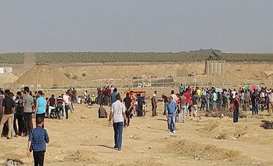 بالصور : 25 اصابة في جمعة الوفاء للخان الاحمر على حدود غزة بالصور : 25 اصابة في جمعة الوفاء للخان الاحمر على حدود غزة
