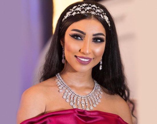 دنيا بطمة تهاجم هذا المصمّم ثم تعتذر... قال عنها "أوفر" فما الذي قصده؟ دنيا بطمة تهاجم هذا المصمّم ثم تعتذر... قال عنها "أوفر" فما الذي قصده؟