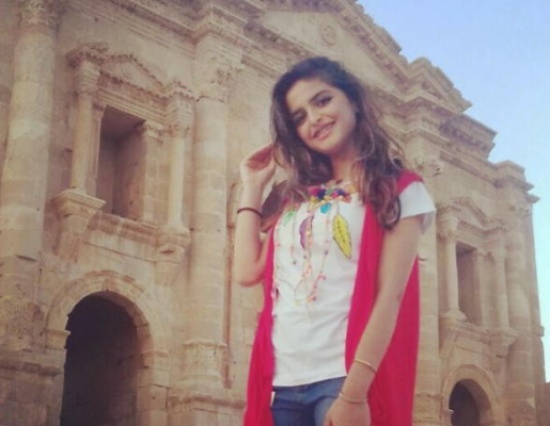 بالصورة: حلا الترك تعود إلى اطلالاتها الجريئة! بالصورة: حلا الترك تعود إلى اطلالاتها الجريئة!