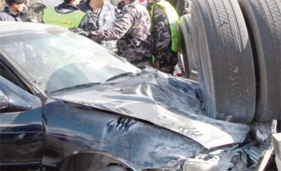 وفاة و7 اصابات اثر حادث تصادم في إربد وفاة و7 اصابات اثر حادث تصادم في إربد