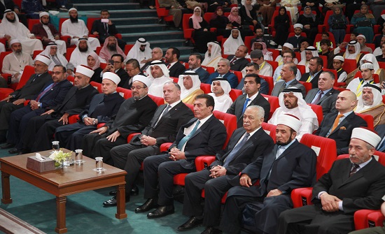 الأمير فيصل يرعى الحفل الختامي للمسابقة الهاشمية الدولية لحفظ القرآن الأمير فيصل يرعى الحفل الختامي للمسابقة الهاشمية الدولية لحفظ القرآن