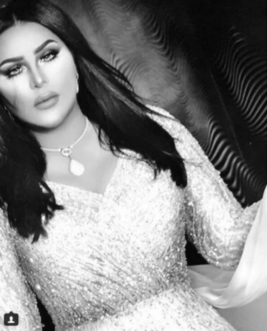 شاهد.. أحلام بطلّة تحبس الأنفاس بإطلالة أنيقة في جلسة تصوير جديدة شاهد.. أحلام بطلّة تحبس الأنفاس بإطلالة أنيقة في جلسة تصوير جديدة