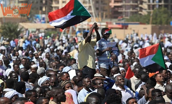 بالفيديو : السودان .. حظر التجوال وتعليق الدراسة بمدينة "الأُبيض" بالفيديو : السودان .. حظر التجوال وتعليق الدراسة بمدينة "الأُبيض"