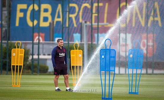 فالفيردي: دي يونج لاعب المستقبل.. وجريزمان حاسم فالفيردي: دي يونج لاعب المستقبل.. وجريزمان حاسم