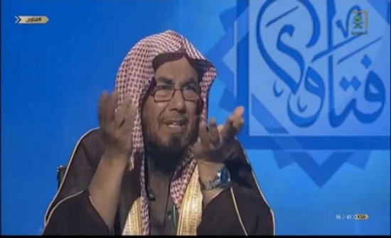 شيخ سعودي يحث الرجال على ان يشعروا زوجاتهم بانهن جميلات بدون ماكياج.. فيديو شيخ سعودي يحث الرجال على ان يشعروا زوجاتهم بانهن جميلات بدون ماكياج.. فيديو