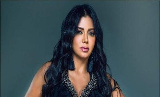 إبنة رانيا يوسف تضرب زميلها بسبب "فيديو إباحي لأمها" إبنة رانيا يوسف تضرب زميلها بسبب "فيديو إباحي لأمها"