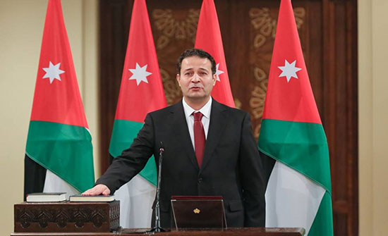 أبو رمان يقترح لتأسيس مركز دراسات بحثية في مجال الشباب أبو رمان يقترح لتأسيس مركز دراسات بحثية في مجال الشباب
