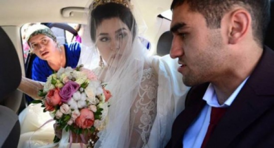 سيدات مجتمع يتحدثن عن الخيانة الزوجية سيدات مجتمع يتحدثن عن الخيانة الزوجية