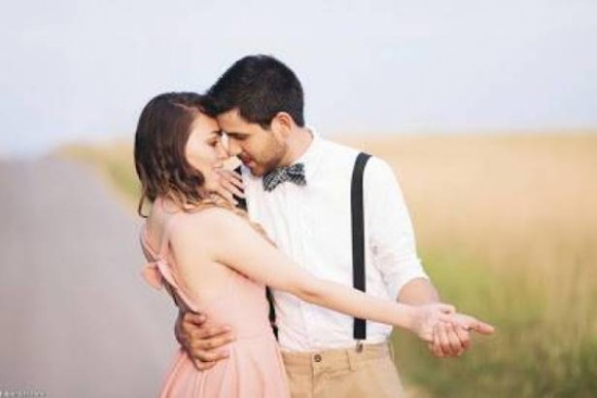 لماذا يحب الرجل أن ترقص له المرأة؟ الجواب لا تتوقعه...! لماذا يحب الرجل أن ترقص له المرأة؟ الجواب لا تتوقعه...!
