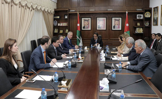 العين اللوزي: حل القضية الفلسطينية يُشكل مفتاح السلام في المنطقة العين اللوزي: حل القضية الفلسطينية يُشكل مفتاح السلام في المنطقة