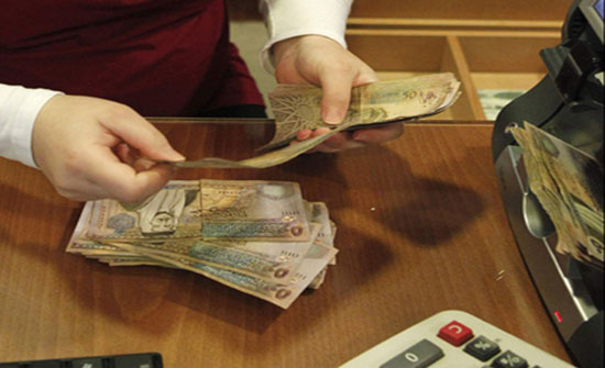 صرف دفعة جديدة من التعويضات للعاملين في التربية صرف دفعة جديدة من التعويضات للعاملين في التربية