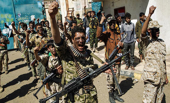 خنادق حوثية لتطويق ميناء "الصليف" شمال غرب الحديدة خنادق حوثية لتطويق ميناء "الصليف" شمال غرب الحديدة