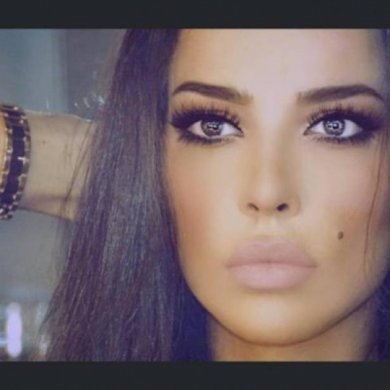 إطلالات تخطف الأنفاس- هكذا ستحصلين على جاذبية نادين نسيب نجيم إطلالات تخطف الأنفاس- هكذا ستحصلين على جاذبية نادين نسيب نجيم