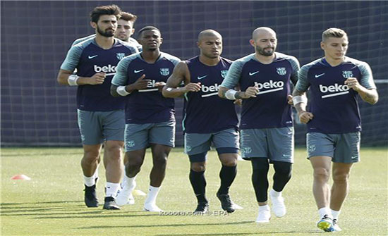 رسميًا.. برشلونة يعلن رحيل لاعب جديد رسميًا.. برشلونة يعلن رحيل لاعب جديد