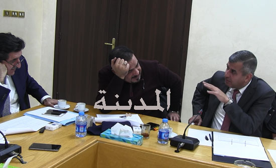 بالفيديو : الوزير صالح الخرابشة يشرح للنواب طريقة الإستمطار بالفيديو : الوزير صالح الخرابشة يشرح للنواب طريقة الإستمطار
