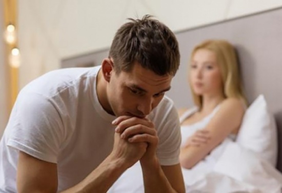 نيللي تطلب الخلع: جوزي نام ليلة الكريسماس نيللي تطلب الخلع: جوزي نام ليلة الكريسماس