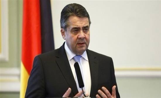 وزير الخارجية الألماني لمتظاهرين: لا نبيع الأسلحة لتركيا وزير الخارجية الألماني لمتظاهرين: لا نبيع الأسلحة لتركيا