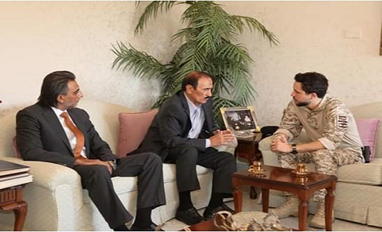 بالصور : الأمير حسين يزور الباشا عبد الرحمن العدوان بالصور : الأمير حسين يزور الباشا عبد الرحمن العدوان