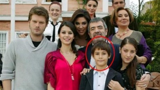 بالصور.. طفل مسلسل “العشق الممنوع” أصبح اليوم شبيه أدهم نابلسي.. لن تصدقوا الشبه بينهما! بالصور.. طفل مسلسل “العشق الممنوع” أصبح اليوم شبيه أدهم نابلسي.. لن تصدقوا الشبه بينهما!