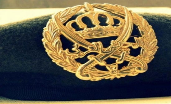 "الجيش" يمنع العسكريين والمستخدمين من المشاركة بالانتخابات "الجيش" يمنع العسكريين والمستخدمين من المشاركة بالانتخابات