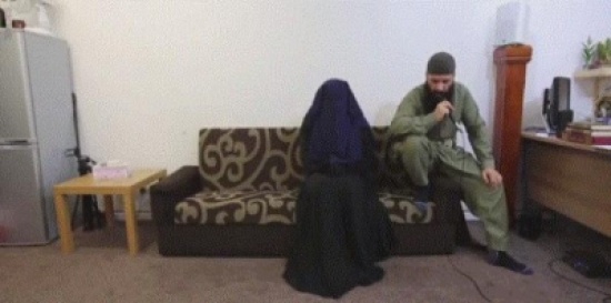شاهد فيديو نادر ومخيف.. “إخراج جني” من قبل إمام مسجد يثير جدلاً ببريطانيا شاهد فيديو نادر ومخيف.. “إخراج جني” من قبل إمام مسجد يثير جدلاً ببريطانيا