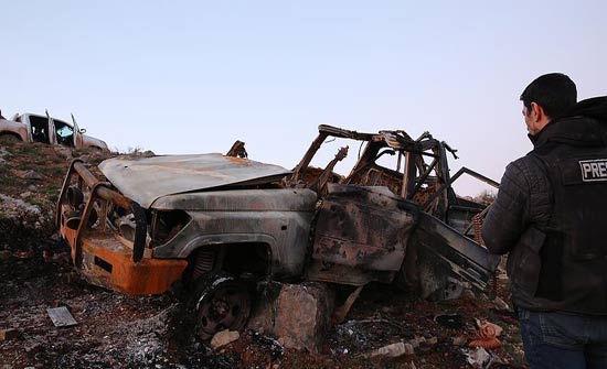 الجيش التركي يحبط محاولة لاستهداف مواقعه بسيارة مفخخة الجيش التركي يحبط محاولة لاستهداف مواقعه بسيارة مفخخة