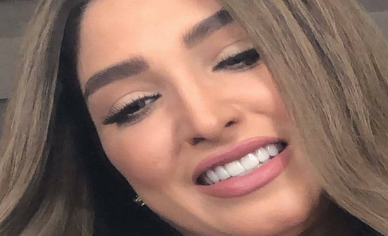 شاهدوا.. روجينا ترغب بزيارة الرسول وابنتها ترفض شاهدوا.. روجينا ترغب بزيارة الرسول وابنتها ترفض