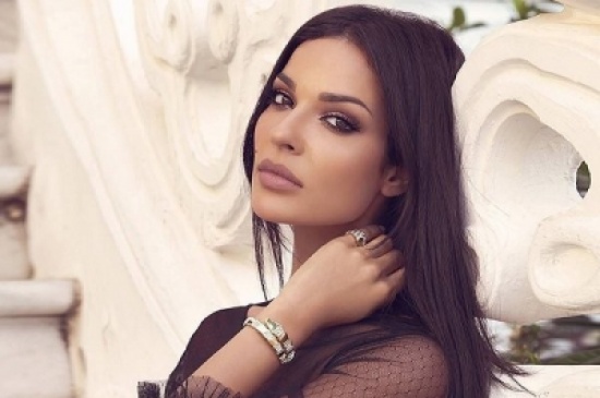 صورة تجمع نادين نجيم وبيرين سات.. هكذا تفاعل المغردون! صورة تجمع نادين نجيم وبيرين سات.. هكذا تفاعل المغردون!
