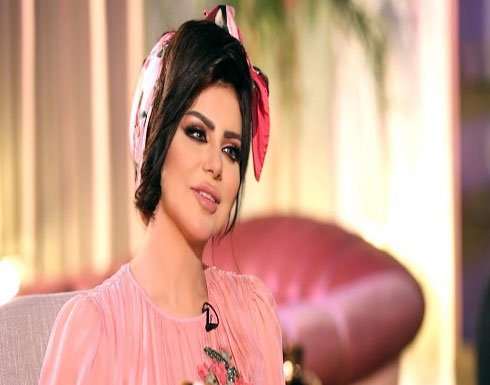 بالفيديو : بعد انفجار إطار سيارتها.. حليمة بولند: "ليش بيصير معي كده؟" بالفيديو : بعد انفجار إطار سيارتها.. حليمة بولند: "ليش بيصير معي كده؟"
