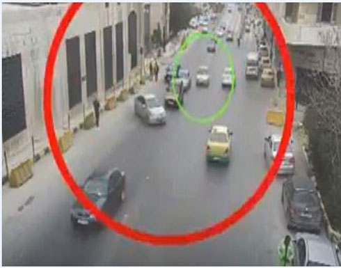 الأردن : شاهد حادث سير بسبب اتخاذ مسرب خاطئ الأردن : شاهد حادث سير بسبب اتخاذ مسرب خاطئ