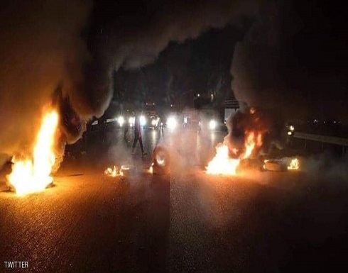 قطع الطريق بين الديوانية وبغداد احتجاجا على "المرشح الجديد" قطع الطريق بين الديوانية وبغداد احتجاجا على "المرشح الجديد"