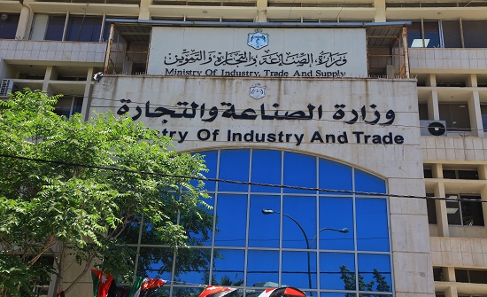 152.2 مليون دولار قيمة الصادرات الأردنية إلى السوق الفلسطيني في العام الماضي 152.2 مليون دولار قيمة الصادرات الأردنية إلى السوق الفلسطيني في العام الماضي