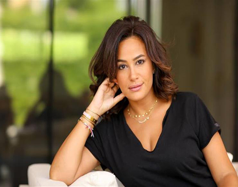 هند صبري تطالب جمهورها بأمر غريب.. وصبا مبارك ترد عليها هند صبري تطالب جمهورها بأمر غريب.. وصبا مبارك ترد عليها