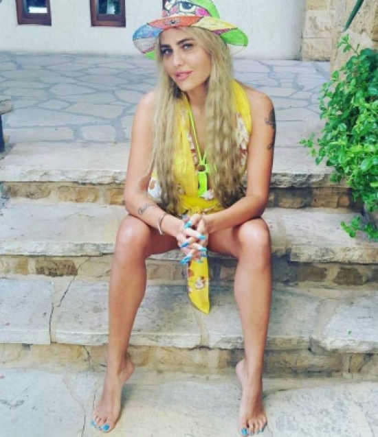 جويل حاتم تعلق على أول كليب لهيفاء.. فماذا قالت؟