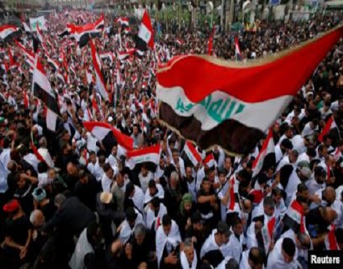 العراق.. متظاهرون يغلقون طرقا ودوائر حكومية جنوبي البلاد العراق.. متظاهرون يغلقون طرقا ودوائر حكومية جنوبي البلاد