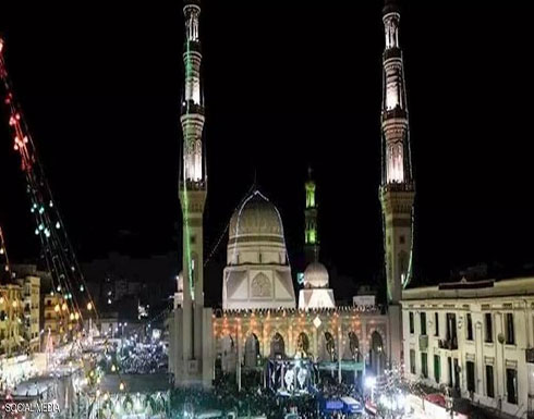 هدم مسجد "ولي صوفي" في مصر.. لانه يقف عائقا أمام مشروع ! هدم مسجد "ولي صوفي" في مصر.. لانه يقف عائقا أمام مشروع !